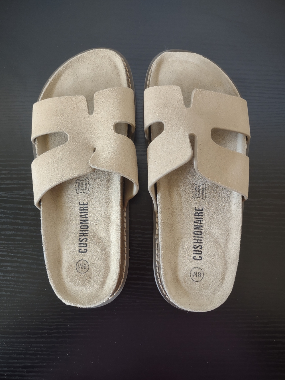 CUSHIONAIRE Women's Suede Slide Sandals Size 8/ Biscuit